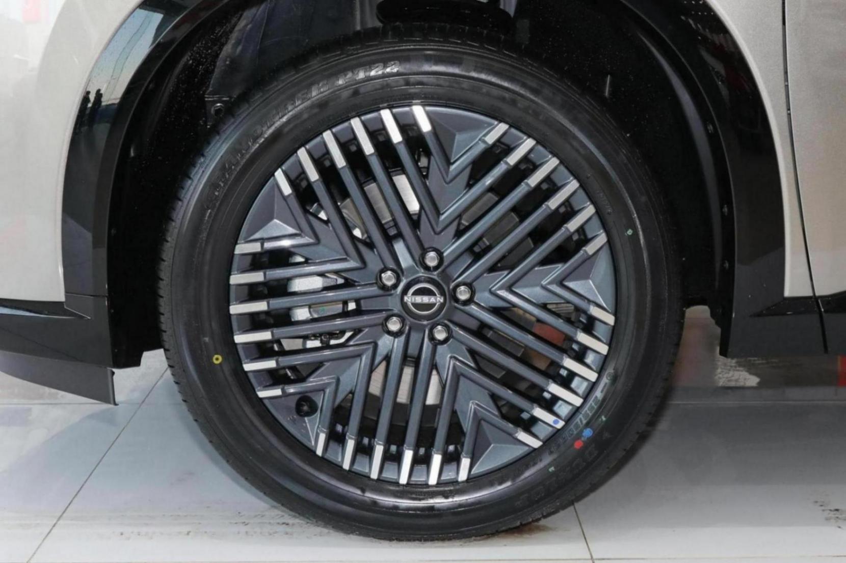 疊加優惠2.4萬!推薦四驅智駕版,日產探陸導購,適合大家庭的SUV