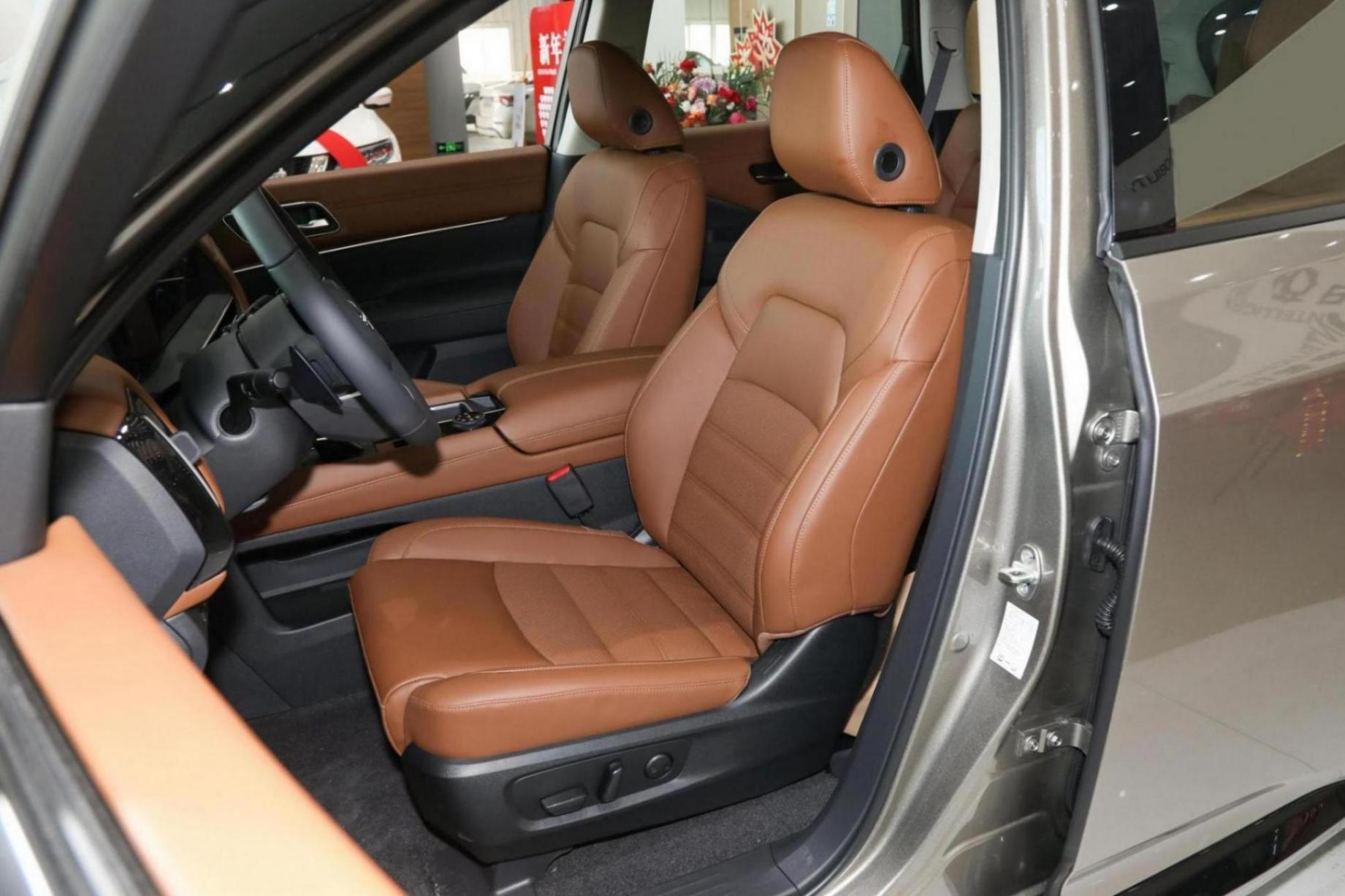 疊加優惠2.4萬!推薦四驅智駕版,日產探陸導購,適合大家庭的SUV