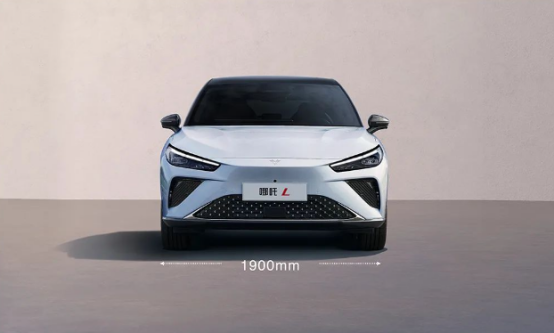 純電續航最高310km,售12.99萬起!哪吒L增程版有何亮點?