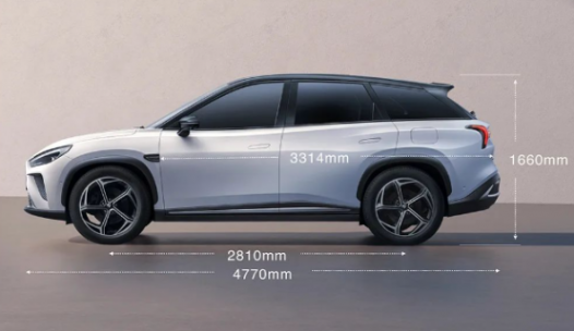 純電續航最高310km,售12.99萬起!哪吒L增程版有何亮點?