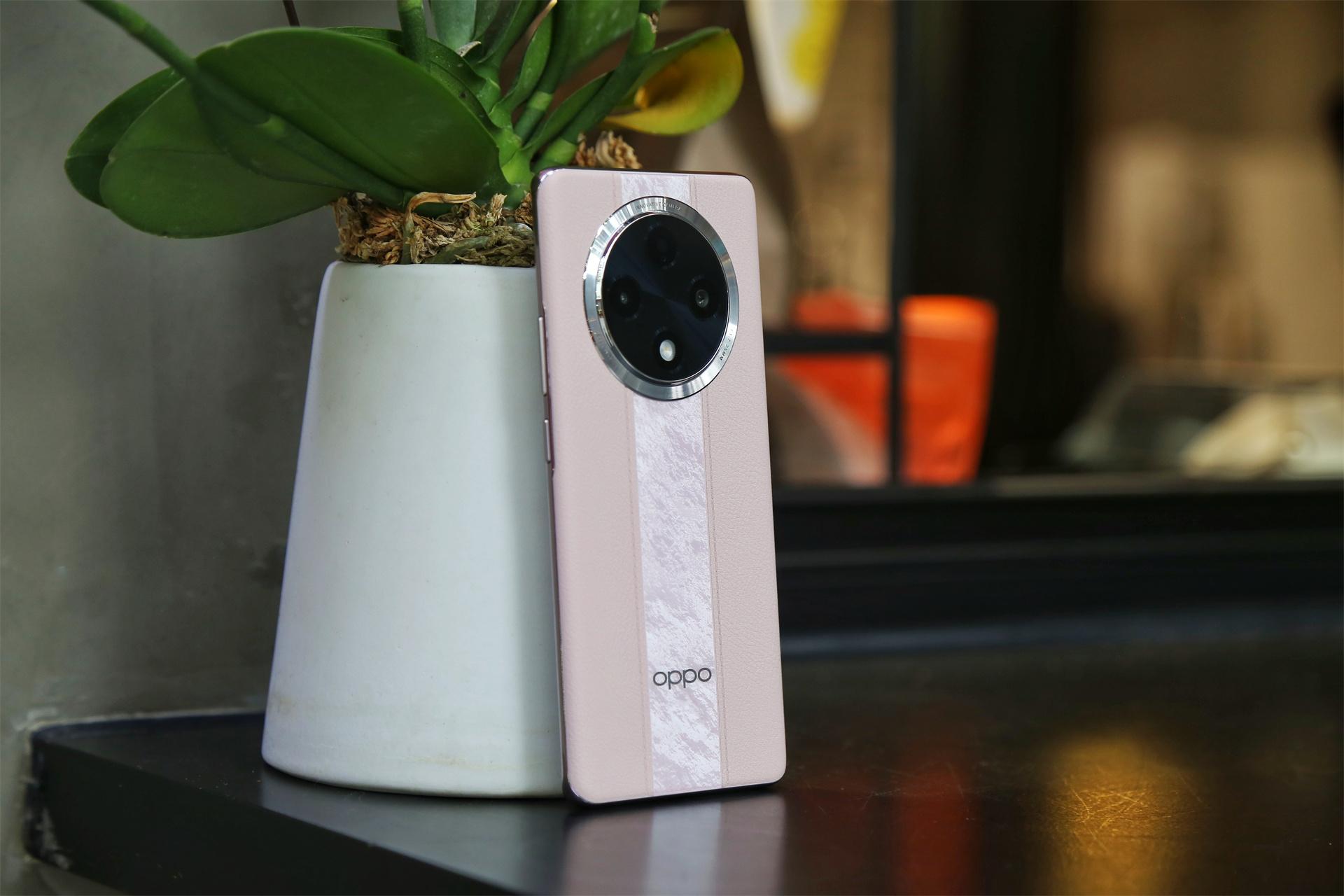 “耐用戰神”有多強?OPPO A3 Pro上手體驗,泡水半小時完好無損