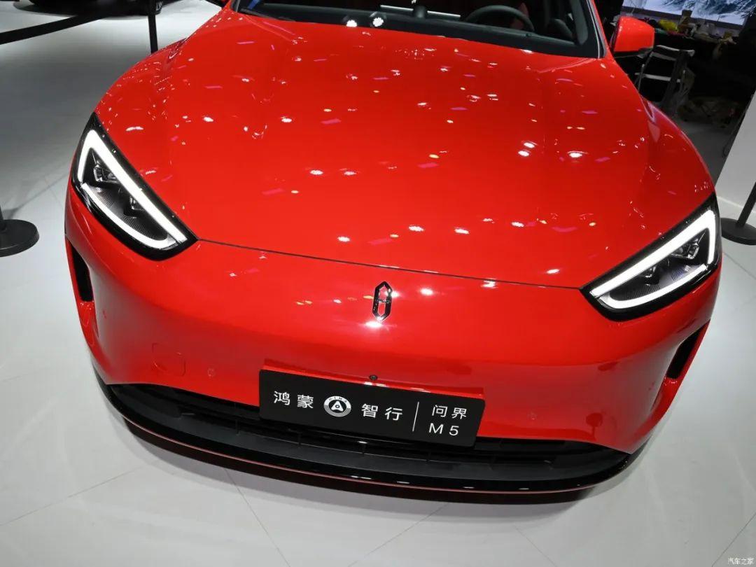 20萬(wàn)級(jí)之爭(zhēng),問(wèn)界新M5和理想L6,誰(shuí)是家用優(yōu)選?
