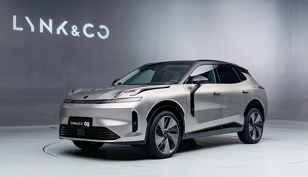 想買輛高品質新能源SUV? 選嵐圖FREE還是領克08