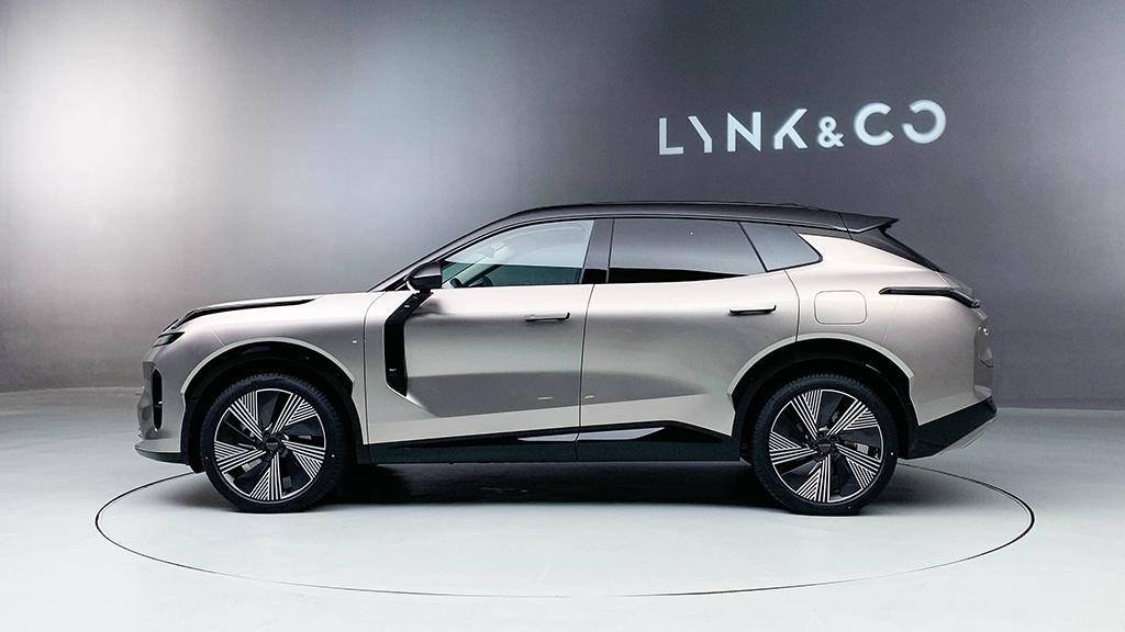 想買輛高品質新能源SUV? 選嵐圖FREE還是領克08